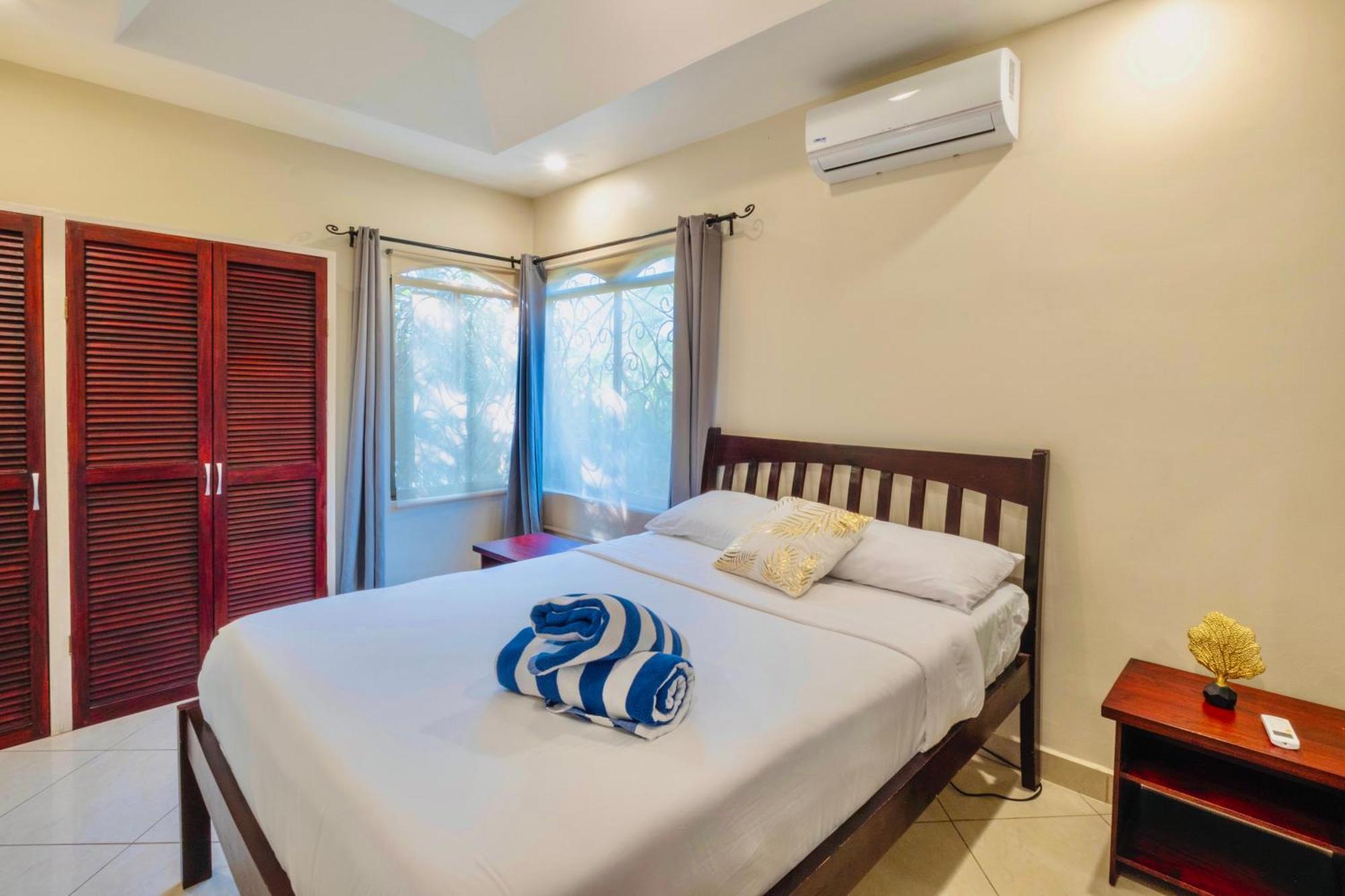 Las Brisas Resort And Villas Jaco Bilik gambar