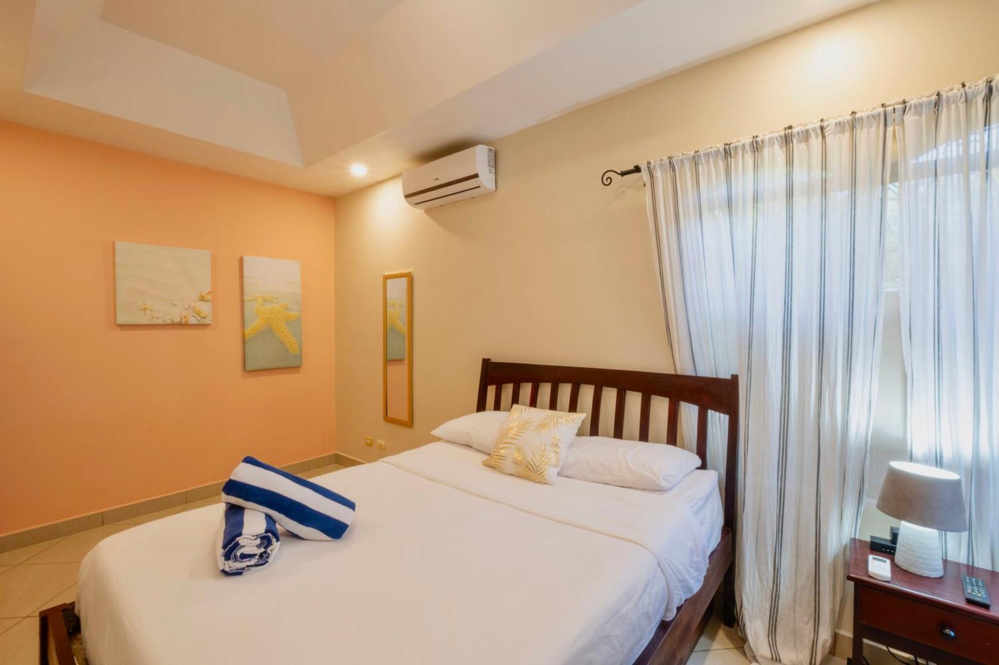 Las Brisas Resort And Villas Jaco Bilik gambar